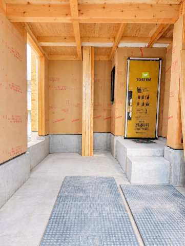 文京区白山５丁目新築戸建の玄関|建築中（玄関・駐車場）
