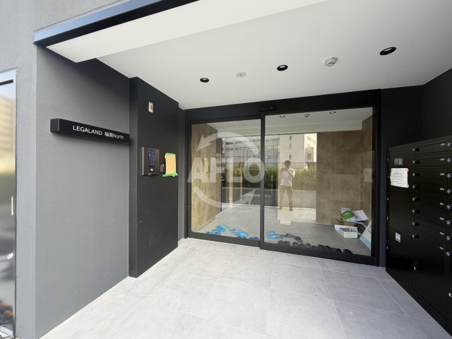 LEGALAND福島Northのエントランス|ＬＥＧＡＬＡＮＤ福島Ｎｏｒｔｈ　エントランス
