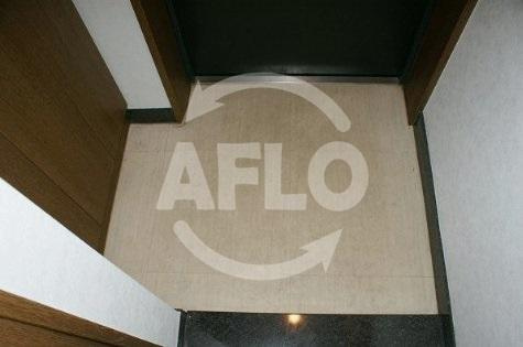 プレサンス千日前通の玄関|プレサンス千日前通　玄関スペース