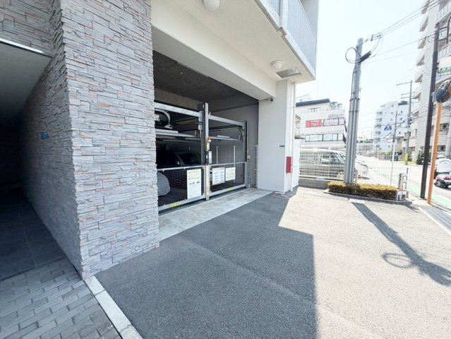 M:COURT江坂のその他