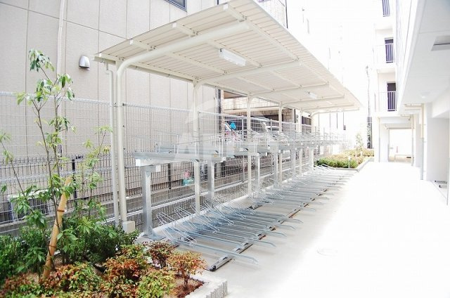 エステムコート難波サウスプレイスⅢラ・パーク　大国小学校区のその他共用部分|エステムコート難波サウスプレイスⅢラ・パーク　駐輪場