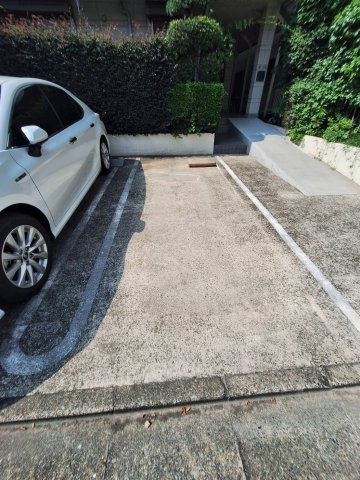 トキワフラットの駐車場