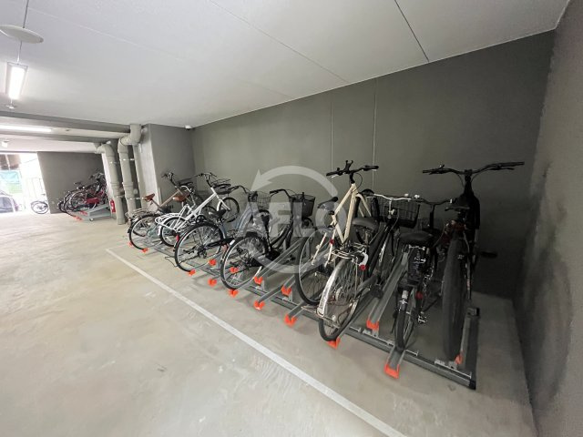 セレニテフラン難波のその他共用部分|セレニテフラン難波　自転車置き場