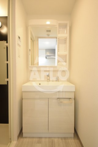 S-RESIDENCE日本橋Qualierの独立洗面台|S-RESIDENCE日本橋Qualier　独立洗面台
