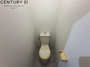 シンプルで使いやすいトイレです♪