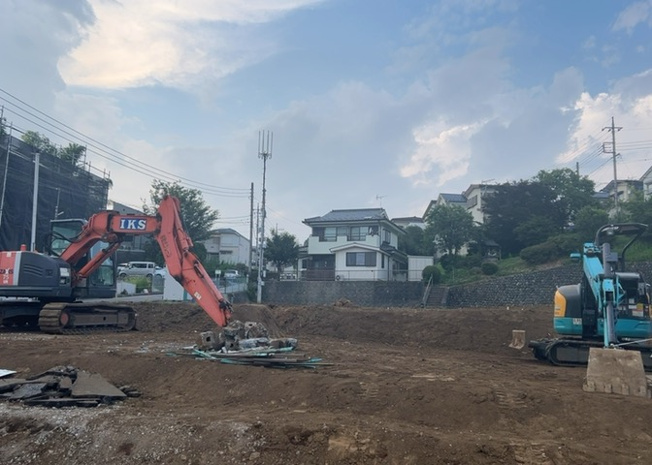 【外観】 | 物件の詳細については、現地を見てわかること以外に、役所や法務局などで調べないとわからないことがあります。そのため、現地に行く場合は、もしこの物件を買ったらどのような生活ができるかをイメージしましょう。