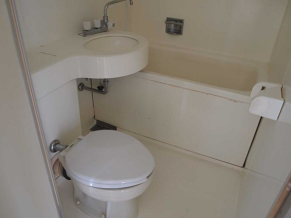 エンゼルマリン元町のトイレ|シャワー室+トイレのセパレートに改装している場合があります。※間取り図優先※