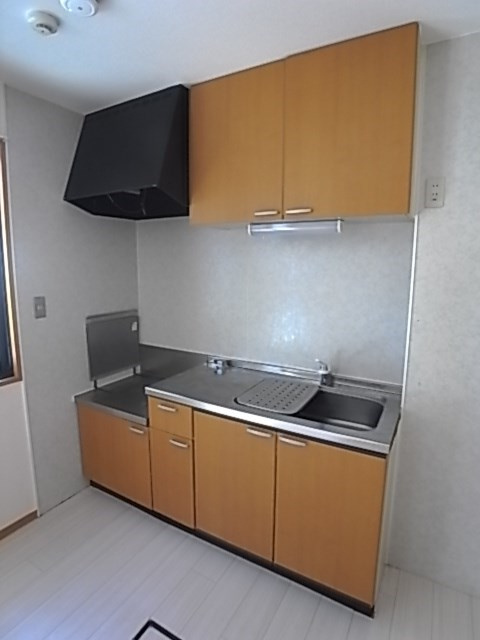 西宮市松下町のアパートのキッチン