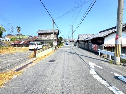 泉南市新家　売土地の前面道路含む現地写真