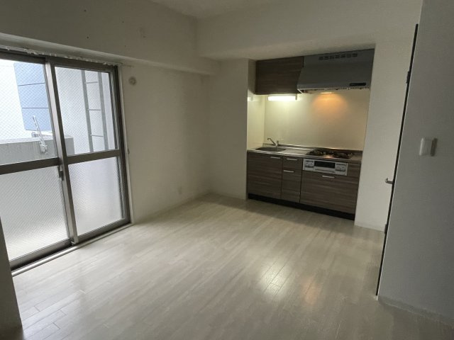 神戸市中央区磯辺通１丁目の賃貸マンションの居間・リビング