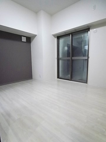 神戸市中央区磯辺通１丁目の賃貸マンションの居間・リビング