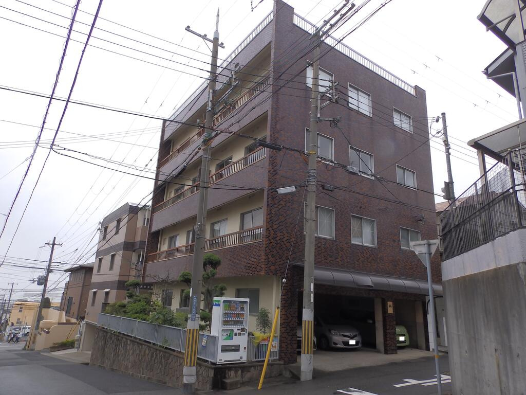 神戸市灘区赤坂通８丁目の賃貸マンションの外観