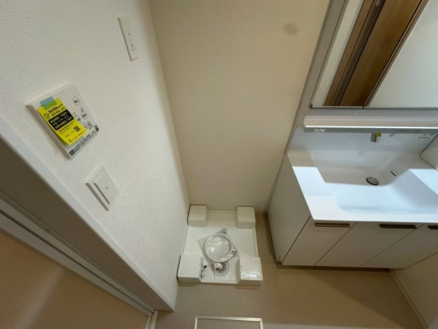 芦屋市翠ケ丘町のアパートの洗面所