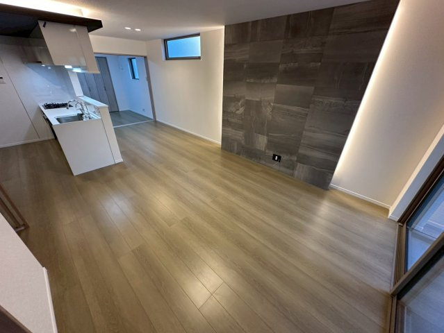 芦屋市翠ケ丘町のアパートの居間・リビング