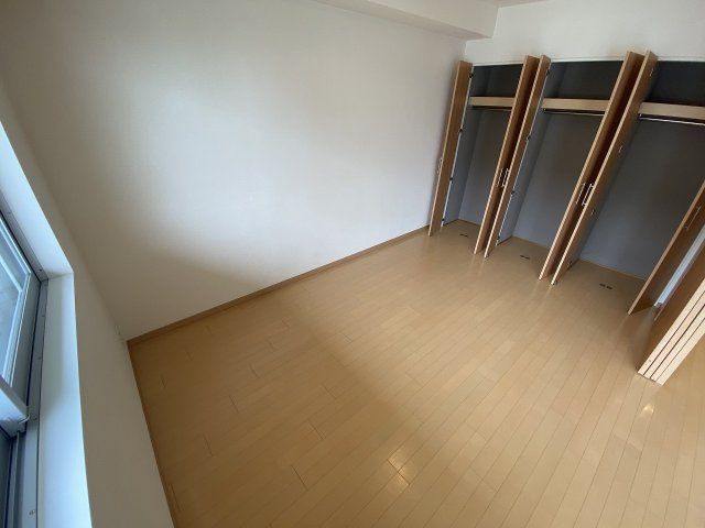 西宮市甲子園六石町の賃貸マンションの居間・リビング