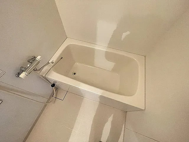 西宮市久保町の賃貸マンションの浴室