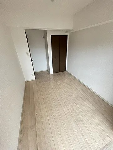 西宮市久保町の賃貸マンションの居間・リビング