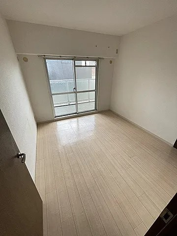西宮市久保町の賃貸マンションの居間・リビング