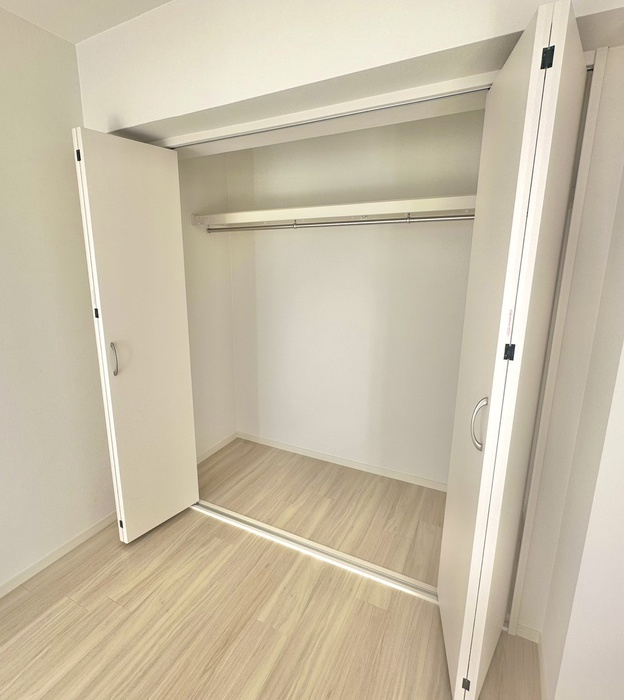 芦屋市業平町の賃貸マンションの収納