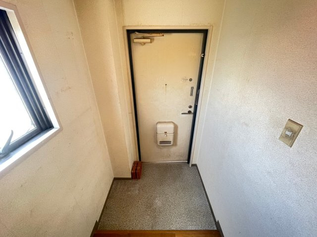 神戸市中央区北本町通４丁目の賃貸マンションの玄関