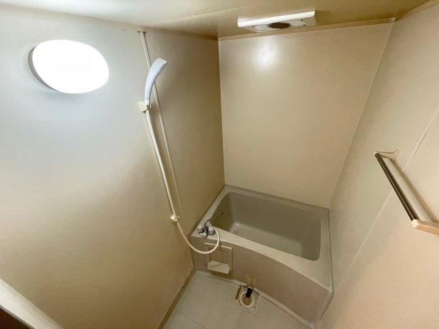 神戸市中央区北本町通４丁目の賃貸マンションの浴室