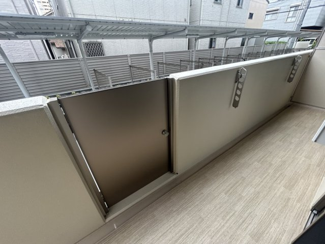 西宮市平松町の賃貸マンションのバルコニー