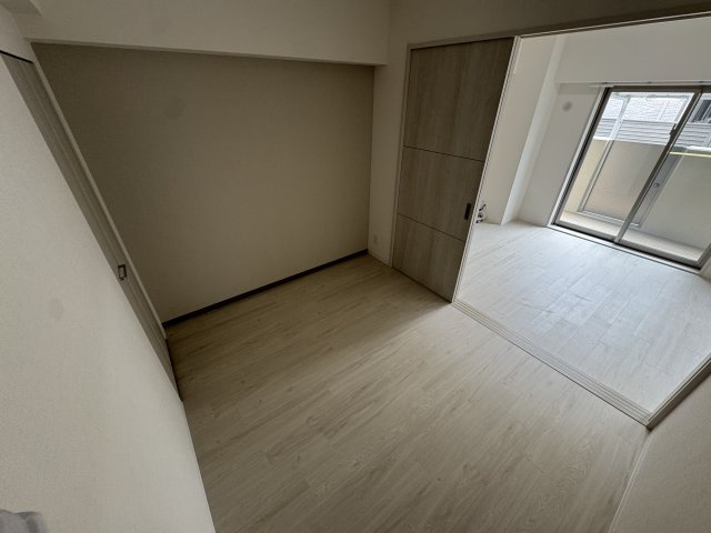 西宮市平松町の賃貸マンションの居間・リビング