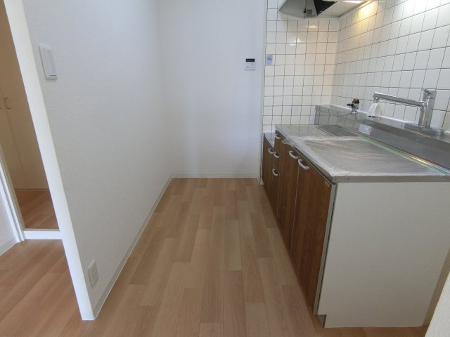 西宮市甲子園一番町の賃貸マンションのキッチン