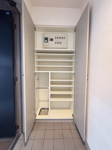 シーアイマンション池袋西　３１２号室の収納