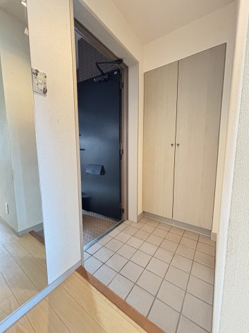 シーアイマンション池袋西　３１２号室の玄関