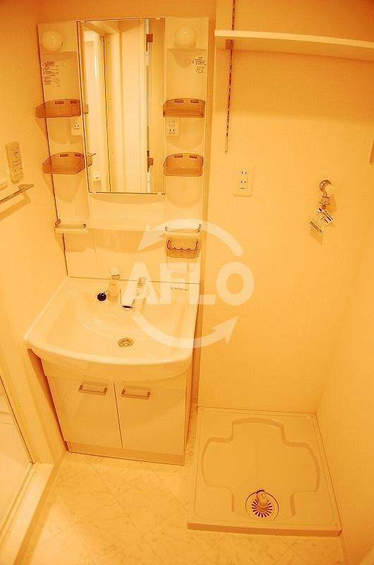 ADWResidence松屋町の洗面所|ADWResidence松屋町　独立洗面化粧台