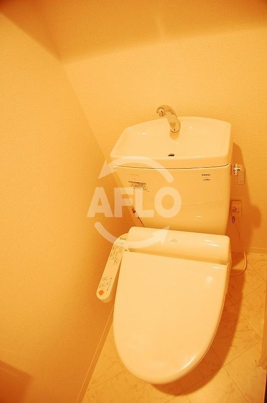ADWResidence松屋町のトイレ|ADWResidence松屋町　温水洗浄便座