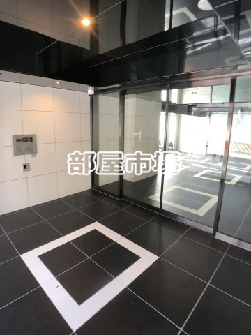 GENOVIA隅田川west skygardenのエントランス