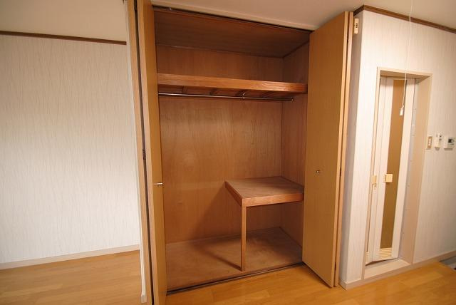 【収納】 | ラフォーレ井尻 | 別部屋の写真です。