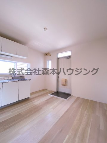 【居間・リビング】 | 　レジデンス澤井 | ゆったりとした居間です