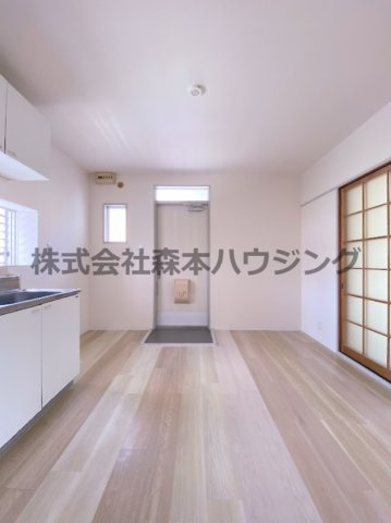 【居間・リビング】 | 　レジデンス澤井 | 使いやすい居間です