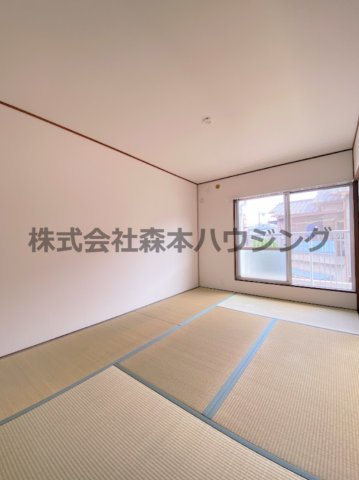 【和室】 | 　レジデンス澤井 | 日本らしい落ち着いた雰囲気の和室です