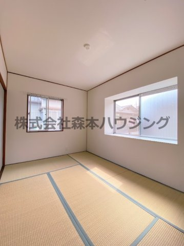 【和室】 | 　レジデンス澤井 | 明るい和室です