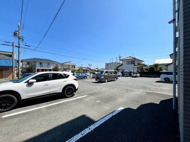 【駐車場】 | オアシス鷹丘