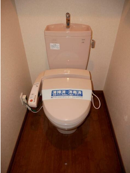 中野区弥生町２丁目の賃貸マンションのトイレ