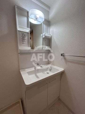 グランドールサンパティオの独立洗面台|洗面台