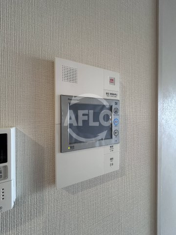 アーバングランデ新大阪(コンフォリア・リヴ新大阪西宮原ソルテラス)のセキュリティ|モニター付きインターホン