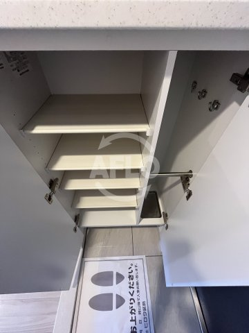 ルミナス三国本町の内装|シューズボックス