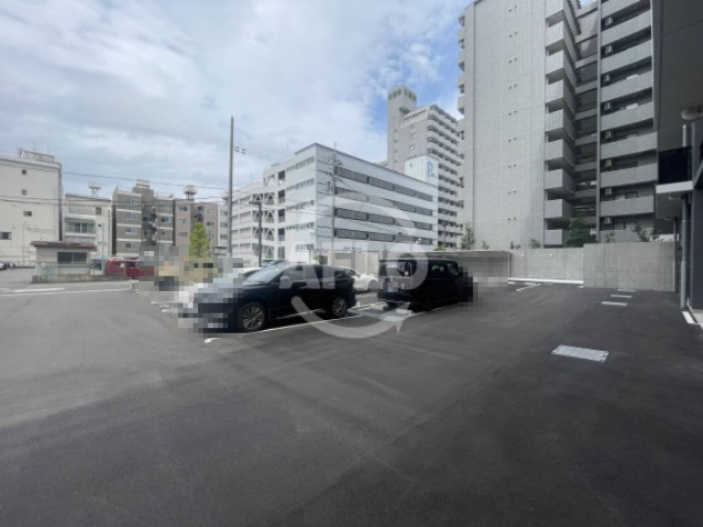 コンフォリア新大阪宮原キューの駐車場|コンフォリア新大阪宮原Q　駐車場