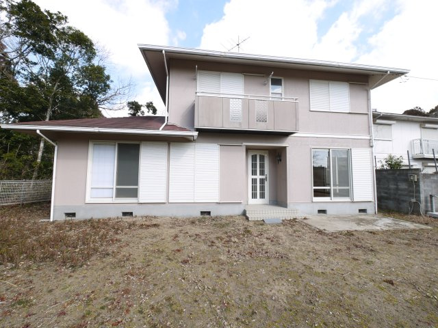 大網白里市細草　中古住宅の外観|平成29年8月内外装リフォーム済み 敷地179坪 軽量鉄骨 ドックラン・家庭菜園可能です 車多数可能