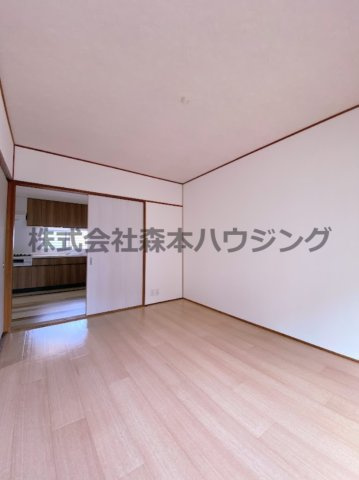 【洋室】 | 　レジデンス澤井 | きれいな洋室です
