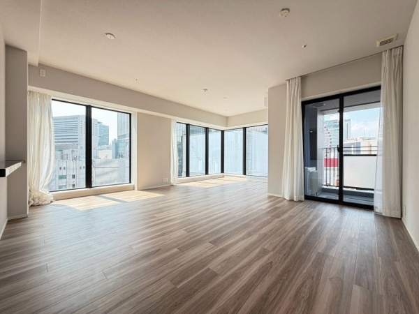 【居間・リビング】 | 【リビングダイニング】約22.7の広々としたリビングダイニングです！