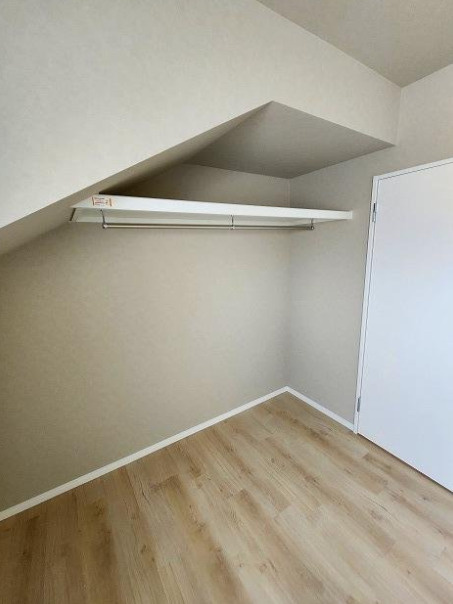 府中市紅葉丘２丁目の賃貸マンションの収納