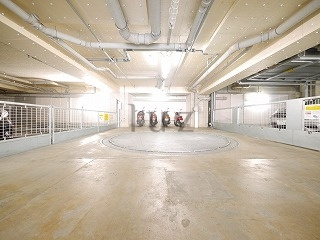 シティハウス横濱野毛山公園の駐車場|敷地内駐車場あります。空き要確認。