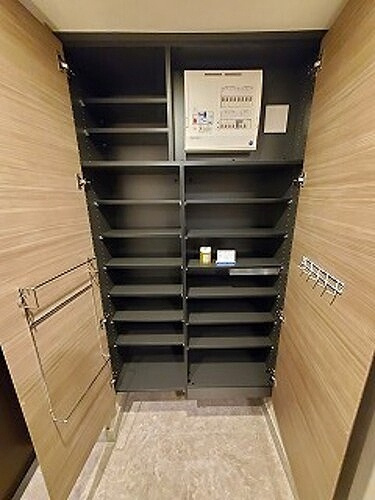 ザ・ライオンズ池袋の玄関|玄関収納